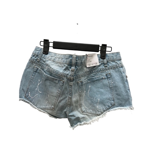 NINETEEN91 JEAN SHORTS SIZE 4 - Picture 2 of 3